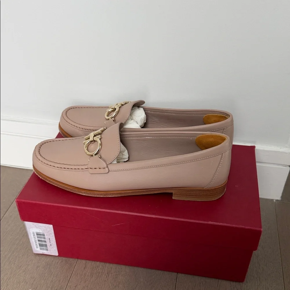 Salvatore Ferragamo Tan Loafers with Gold Accents - Picture 4 of 8